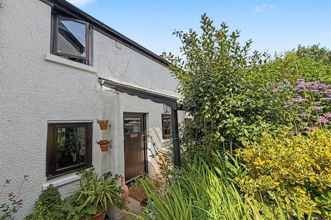 38, Mount Tamar Close, Plymouth photo 2