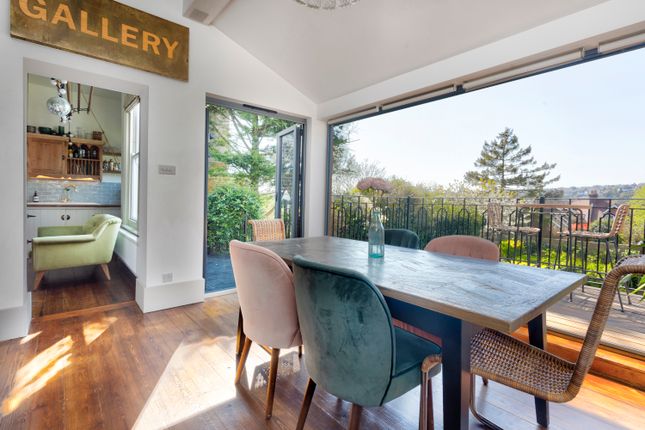 Diningontoterrace
