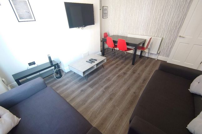 68 Gilroy Road, Liverpool photo 3