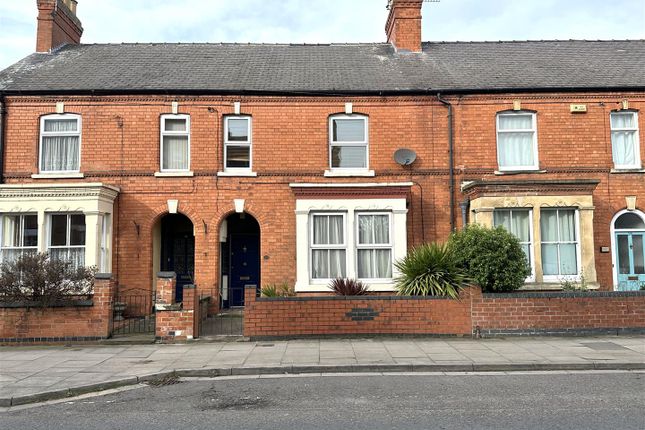 Thumbnail Terraced house for sale in Victoria Street, Newark