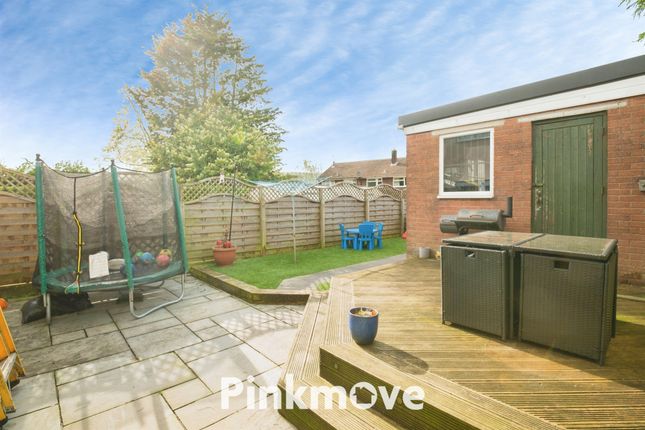 5, Spring Lane, Cwmbran photo 2