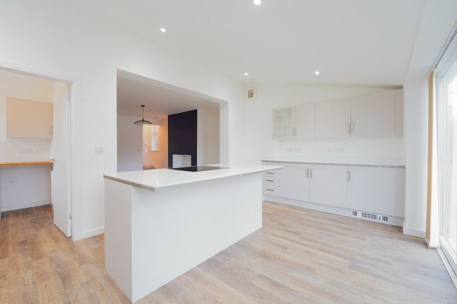83, Bingham Road, Nottingham photo 4