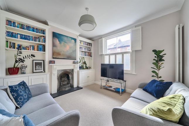 19, Browns Road, Surbiton photo 2