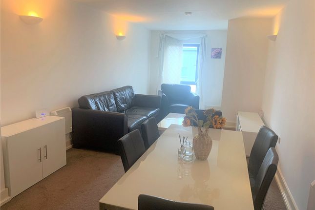 Apt 18, 10B Moss Street, Liverpool photo 3