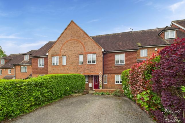 Thumbnail Terraced house for sale in Aris Way, Buckingham