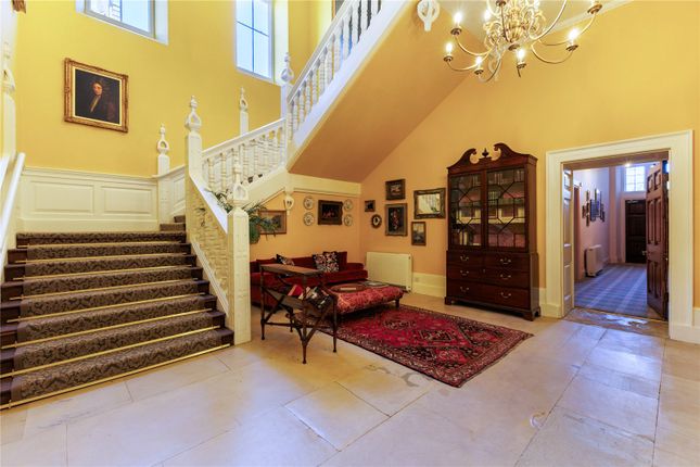 Flat 2, The Winchcombe Suite,, Sherborne House, Gloucestershire photo 2