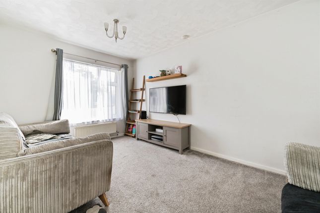 62, Northmore Road, Southampton photo 3