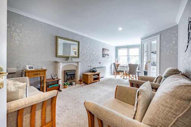 24 Bishop's Gate, 20 Kenmure Drive, Bishopbriggs photo 2