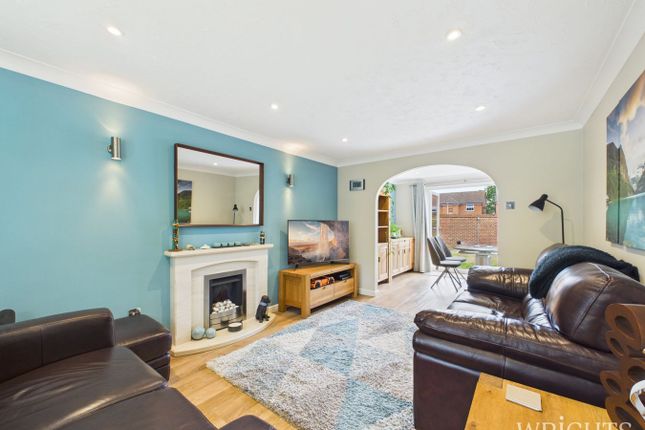 33, Somersham, Welwyn Garden City photo 4