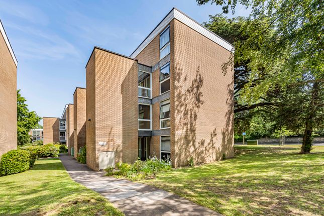 Thumbnail Flat to rent in Butler Close, Oxford