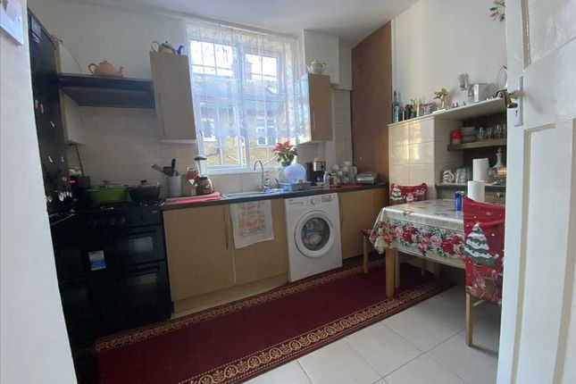 8A, Devon Massions, Kenton photo 4