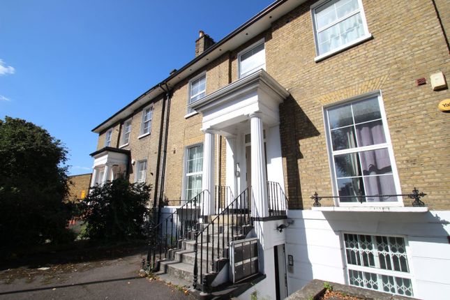 1-bed flat on Camden Road, London, £2,102/mo