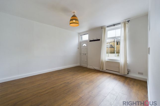 4 Upper George Street, Bradford photo 2