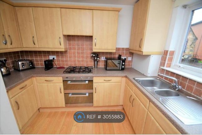 Flat, Partick Bridge Street, Glasgow photo 3