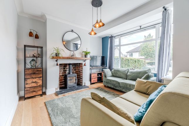 12, Victoria Crescent, Leeds photo 2