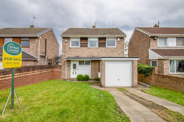 Thumbnail Detached house for sale in Kirkby Close, South Kirkby, Pontefract