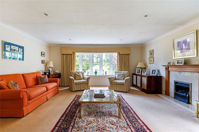4, Priory Close, Ascot photo 2