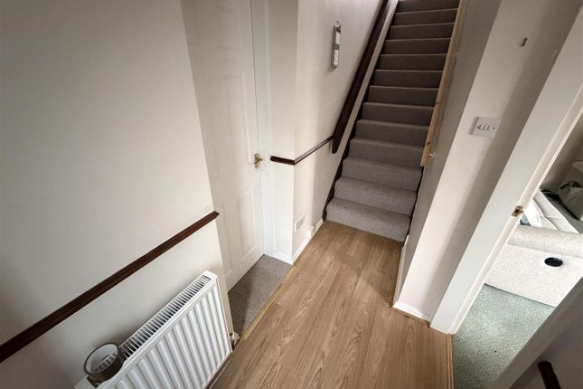 89, Orford Rise, Nuneaton photo 2