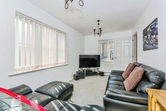 17, Belle Vue Close, Spalding photo 3
