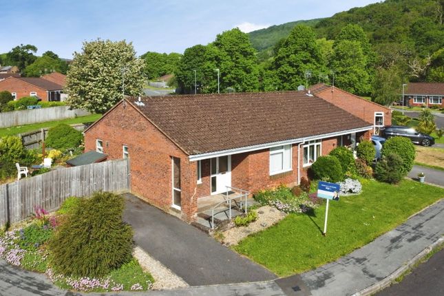 2-bed house on 1, Woodcombe Brake, Minehead, £200,000