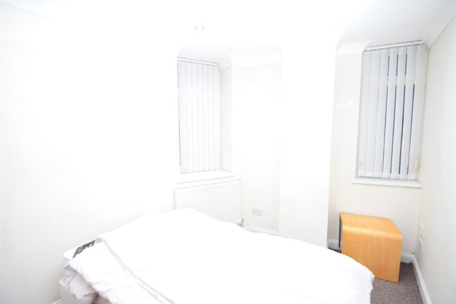 Flat 4, Grahamsley Street, Gateshead photo 5