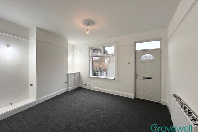 2 Vernon Road, Stockport photo 4