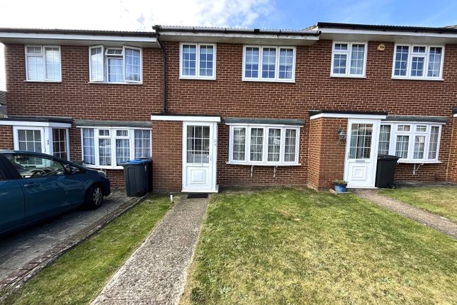 Thumbnail Terraced house for sale in Finlays Close, Chessington, Surrey.