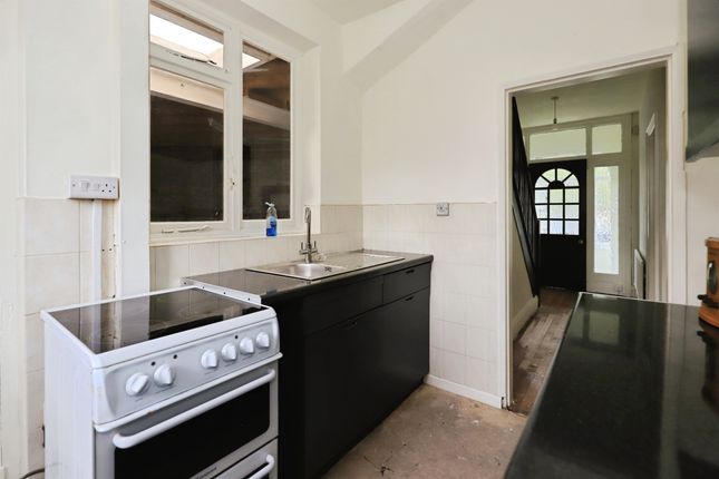 603, Cannock Road, Wolverhampton photo 4