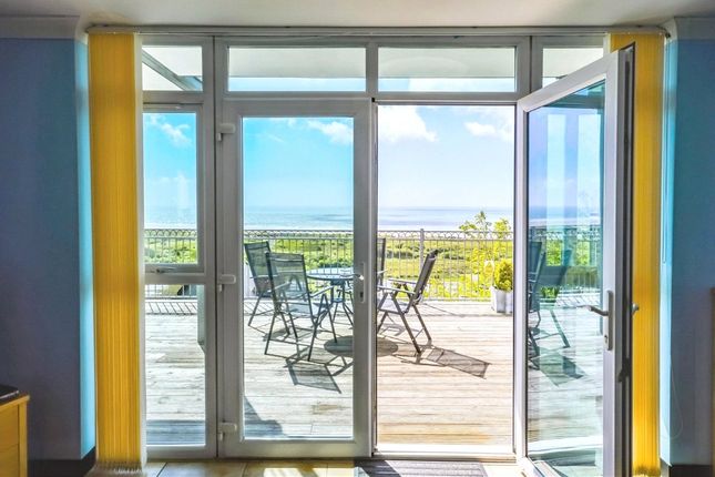 Apartment 1,, Apt 1 (15) Coastal View, Pendine photo 3