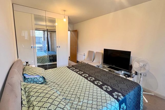 Shared accommodation to rent in Alpine Road, London