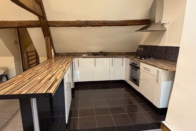 Flat 3 9B, Silver Street, Kettering photo 5
