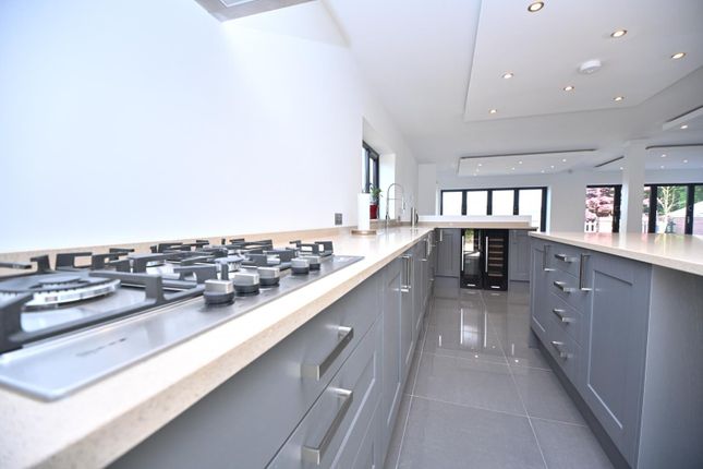 4 Ryecroft Drive, Westhoughton, Bolton photo 4