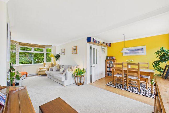 5, Queens Way, Cottingham photo 2