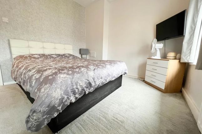 54, Britannia Place, Redcar photo 2