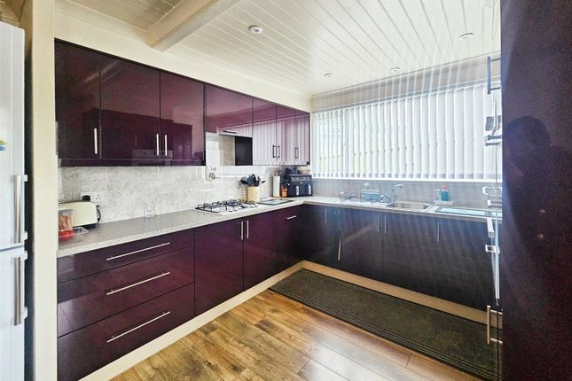 Fairfield,, Bay View Estate, Dartmouth photo 3