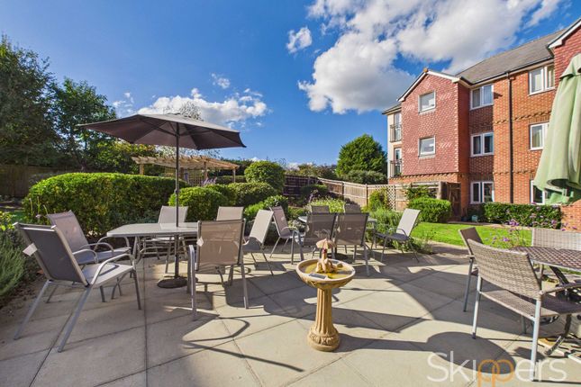 Flat 22, Laurel Court, Folkestone photo 4