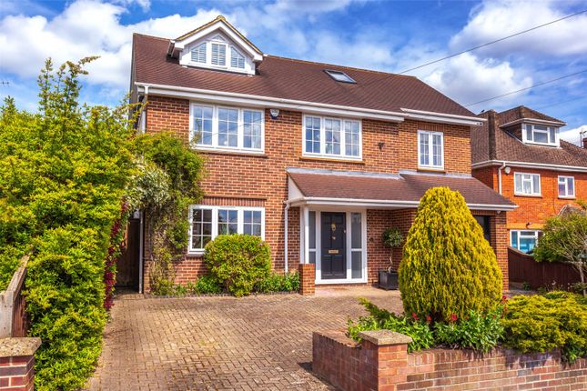 Thumbnail Detached house for sale in Chiltern Road, Marlow