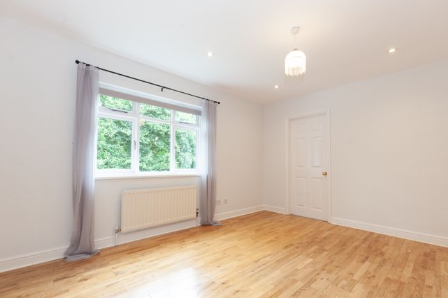 Detached house to rent in Jack Straws Lane, Headington