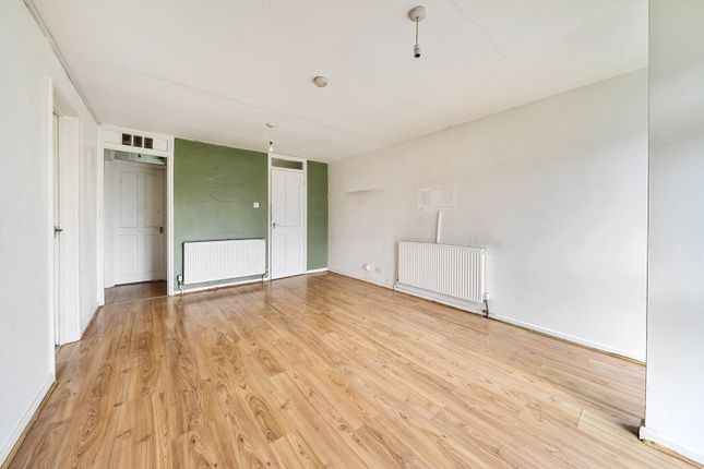 Kendall Crescent, Oxfordshire photo 3