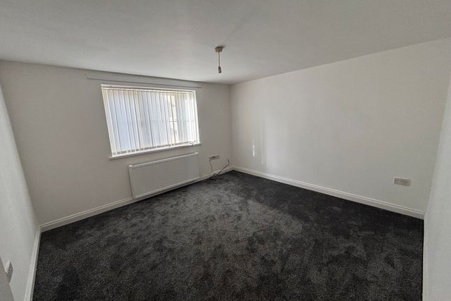 Flat 3, Willenhall photo 2