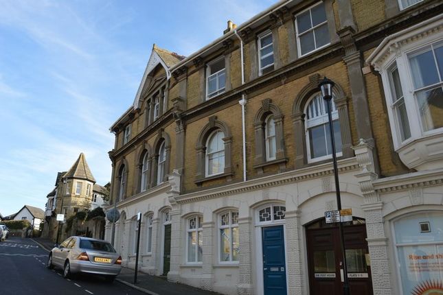 Thumbnail Flat to rent in Steephill Road, Shanklin