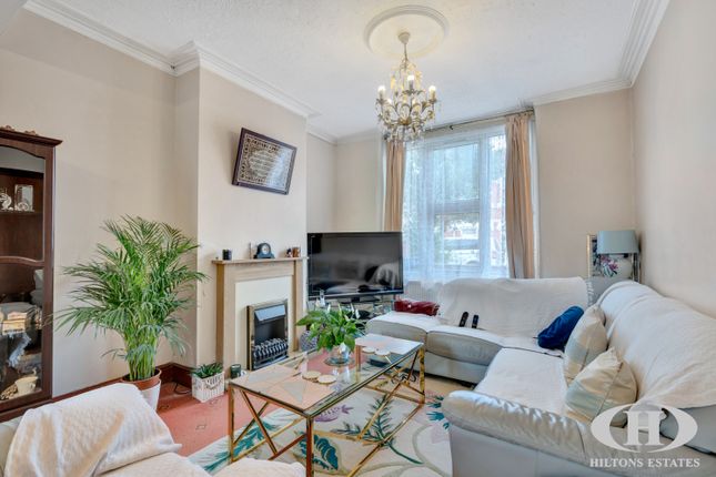 62, Abbotts Road, Southall photo 2