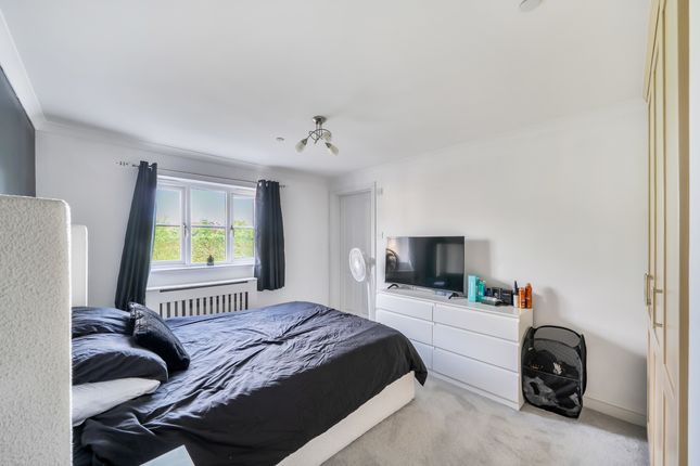 11, Ashlar Court, Marlborough Road photo 4