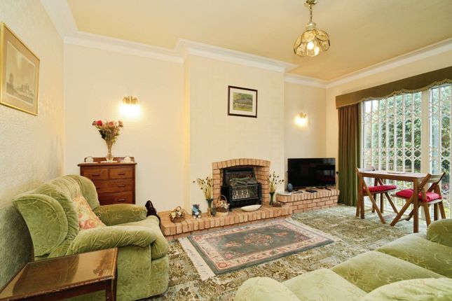 16, Barrow Bridge Road, Greater Manchester photo 2
