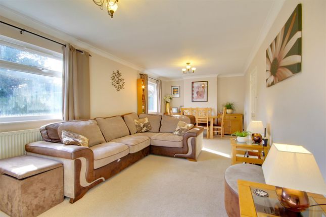 24, Norwood Road, Somersham photo 4