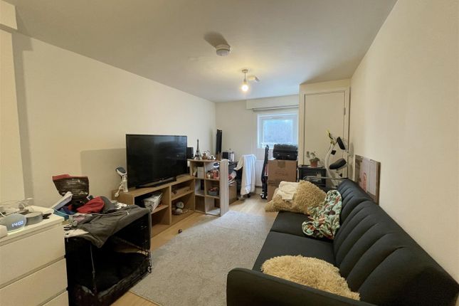 Thumbnail Flat to rent in Stroud Green Road, Finsbury Park