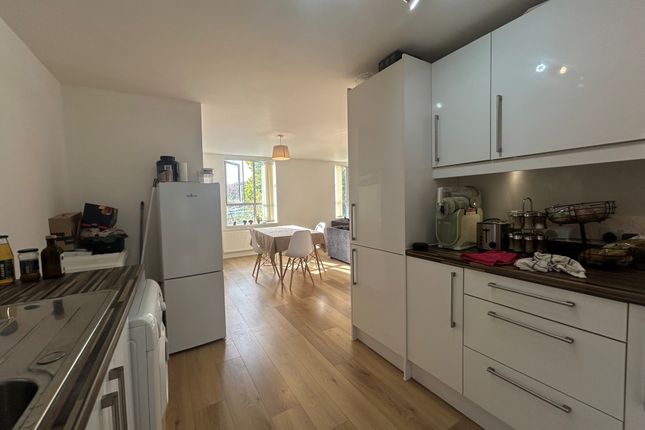 Flat F, Bristol photo 3