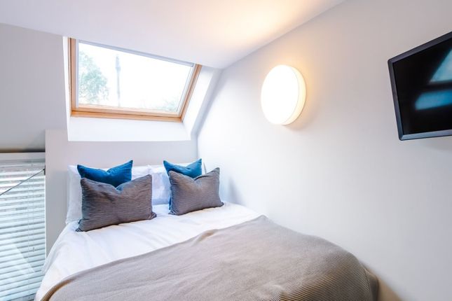 107, Jesmond Road, Newcastle photo 4