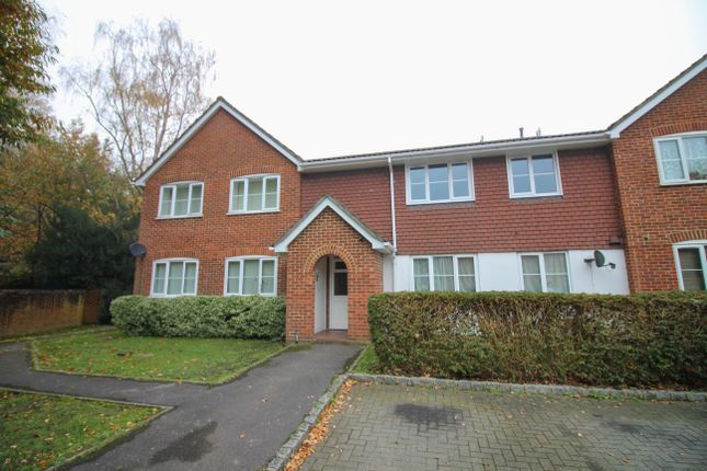 Thumbnail Flat to rent in Hodges Close, Bagshot