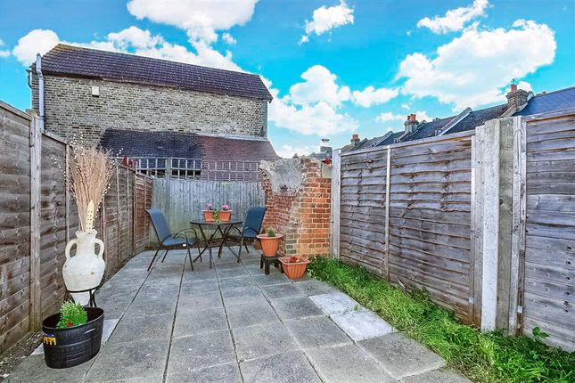 305, Bensham Lane, Thornton Heath photo 4